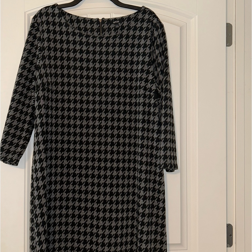 Grey/Black Houndstooth Dress